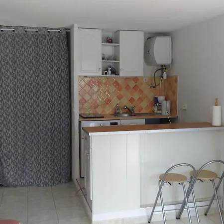 4 Pers Cap D'agde Avec Loggia Apartment Agde